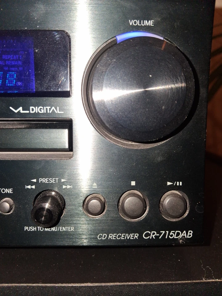 ONKYO CR 715DAB..Good condition. With remote and aerials. Pair Onkyo 70w speaker - Image 3 of 4