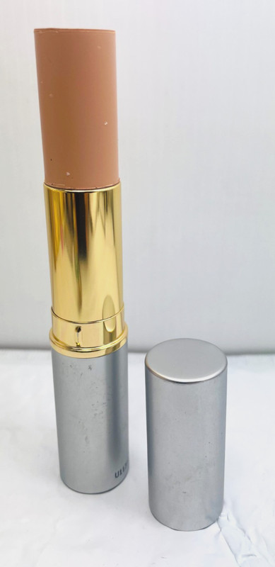 L'OREAL QUICK STICK Instant Makeup Foundation- SAND BEIGE **RARE SOLD AS-IS