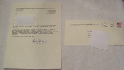 FAMOUS NUTRITIONIST CARLTON FREDERICKS - RARE SIGNED LETTER W/ENVELOP 1976