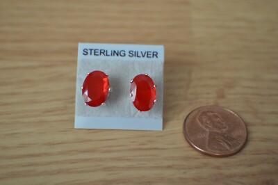 Ohrringe 2,34 kt purpurroter Feueropal Solitär Sterlingsilber 9 x 7 mm VS