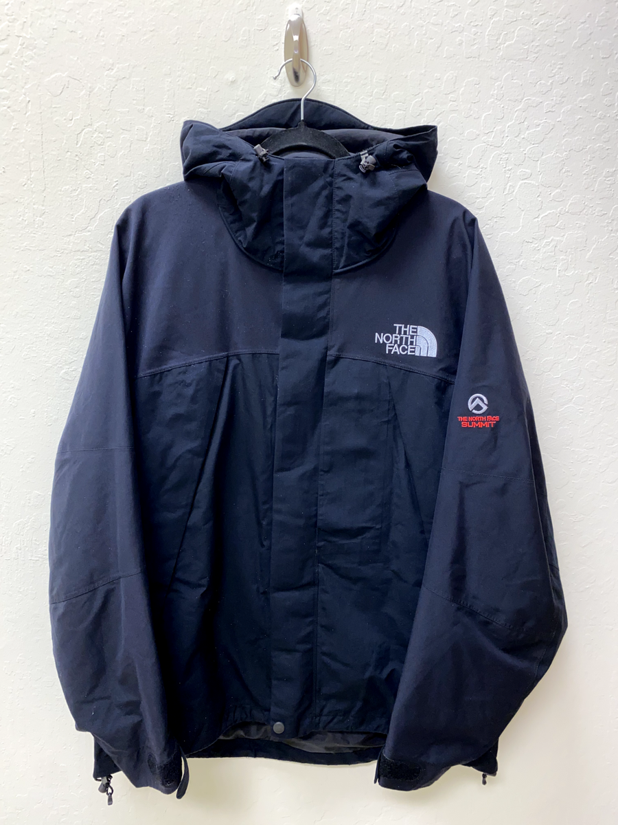 The North Face x Atmos x Futura Mountain 