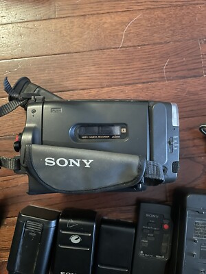 Sony CCD-TR86 8mm Video8 Camcorder Recorder W. Remote Non Working