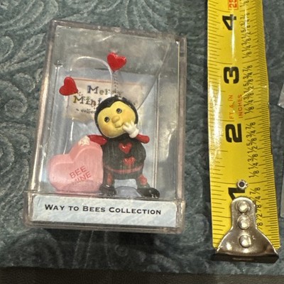 Hallmark Merry Miniatures ''Bee Mine'' 2001 Way To Bee Collection Figure Valentine