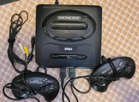 SEGA Genesis II MK-1631 w/ 2 Controllers FREE SHIPPING