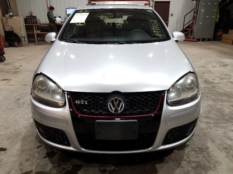 2007 Volkswagen Golf GTI консоль резиновый монета вставить PN: 1K063328 - Изображение 4 из 4