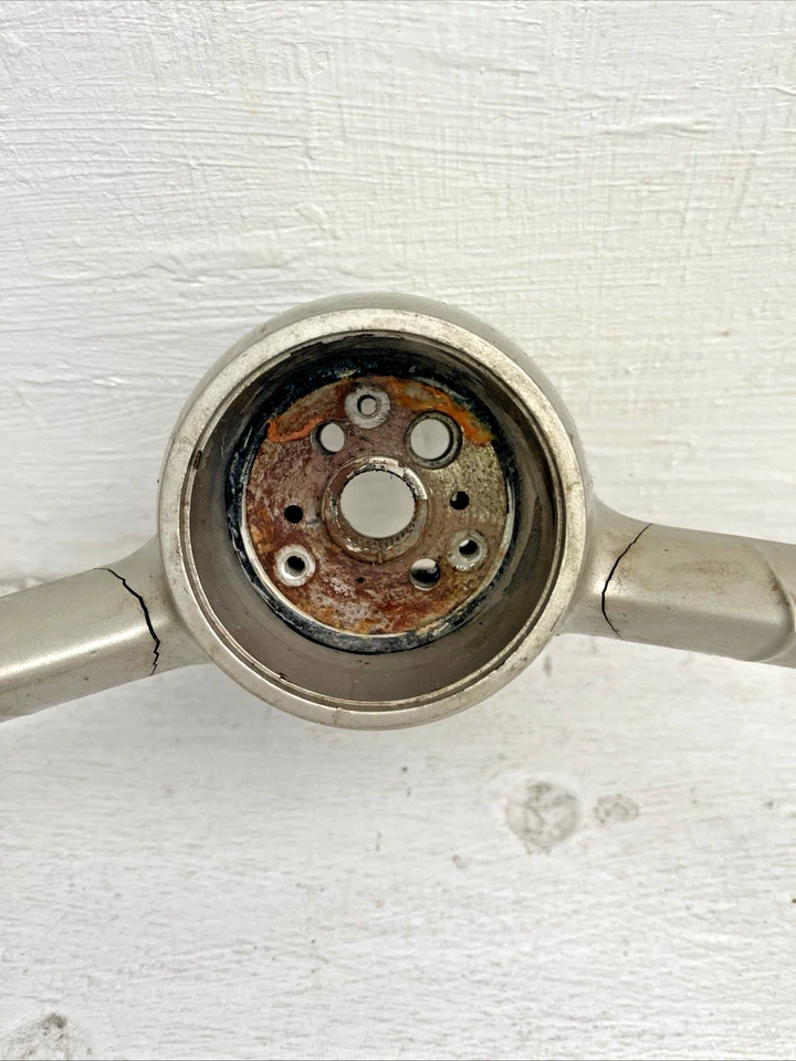 Volante original GM 1960-1963 Chevy Corvair Monza Spyder OEM 5 Foto 3 de 4