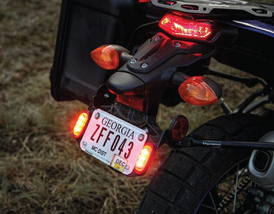 Denali T3 Signal Pods Rear License Plate Kit Triumph Street Triple RS 765 17-24 - Image 3 of 3