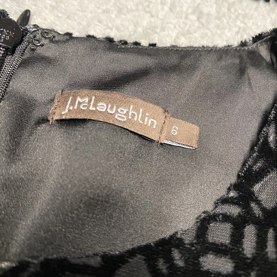 Vestido Midi J McLaughlin Murphy Tamanho 6 Preto Veludo Bainha Geométrica Elegante - Imagem 2 de 4