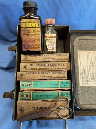 Vintage Davis First Aid Kit WWII ? Supplies Bandages Military WW2