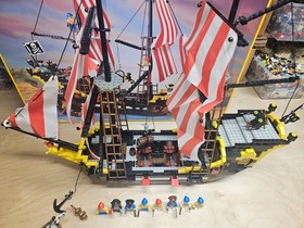 LEGO Pirates: Black Seas Barracuda (6285) 100% Complete With Box
