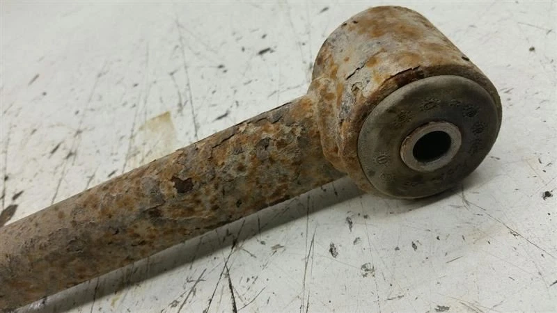 Lower Control Arm Rear VIN W 4th Digit Limited Opt FE2 Fits 00-16 Chevy Impala - Image 2 of 3