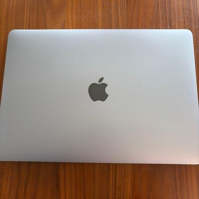 Apple MacBook Pro 13 inch Sonoma Laptop Working Noisy Fan Scratches japan