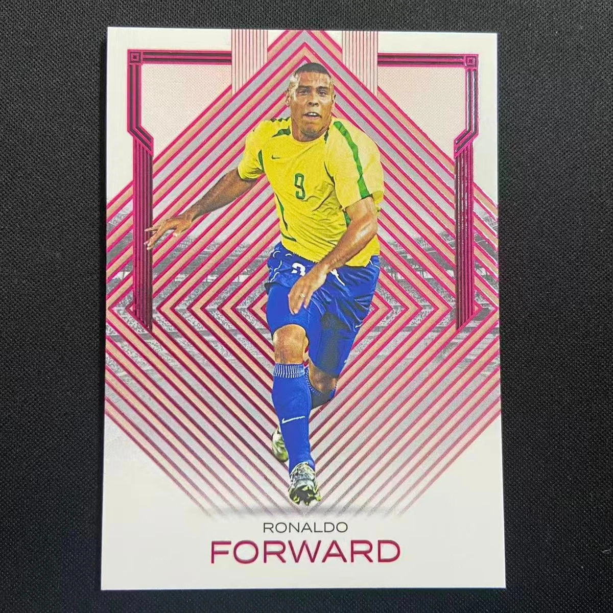 Carte Collection Futera Unique 2025 - Patch Maillot Elano Brésil Porté En Match Avec Trace De Boue, édition Limitée