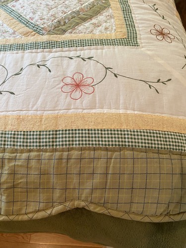 Vtg Sunny Quilt Floral Blue Yellow Green Pink Bed 86”x 86” Domestications Shams - Picture 15 of 24