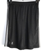 UNDER ARMOUR YL style 1237023 Boys loose fit shorts USED