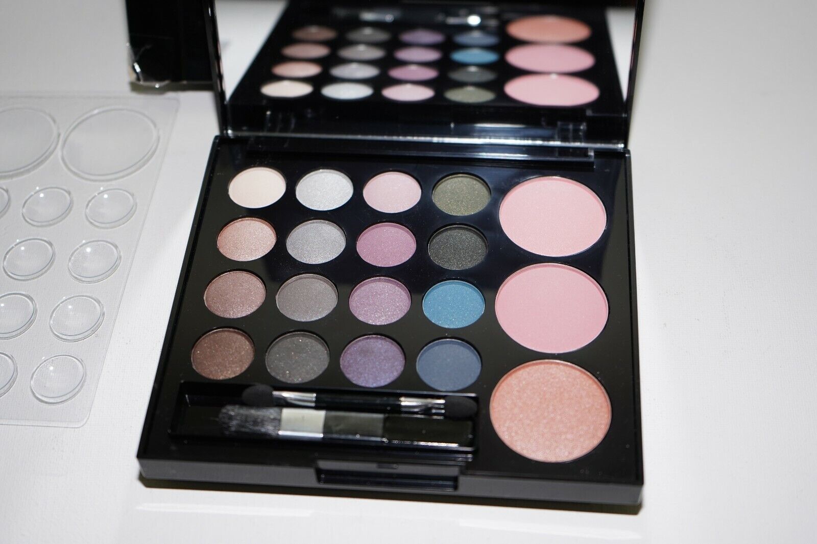 Saks Raleigh Mall Fifth Ave Makeup Palette Brand Traveler New Eyes Color Sacramento Mall with