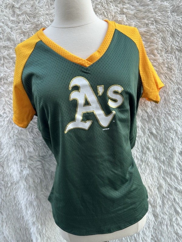 New Majestic women A’s V-Neck Jersey top Large