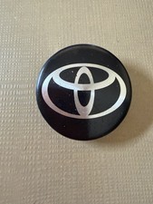 01-07-toyota Corollacelicamatrix Steering Wheel Logo Emblem Genuine