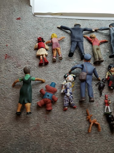 ESTATE FIND Vintage Doll Lot 25+ Dolls Small All From Around The World - Picture 9 of 13