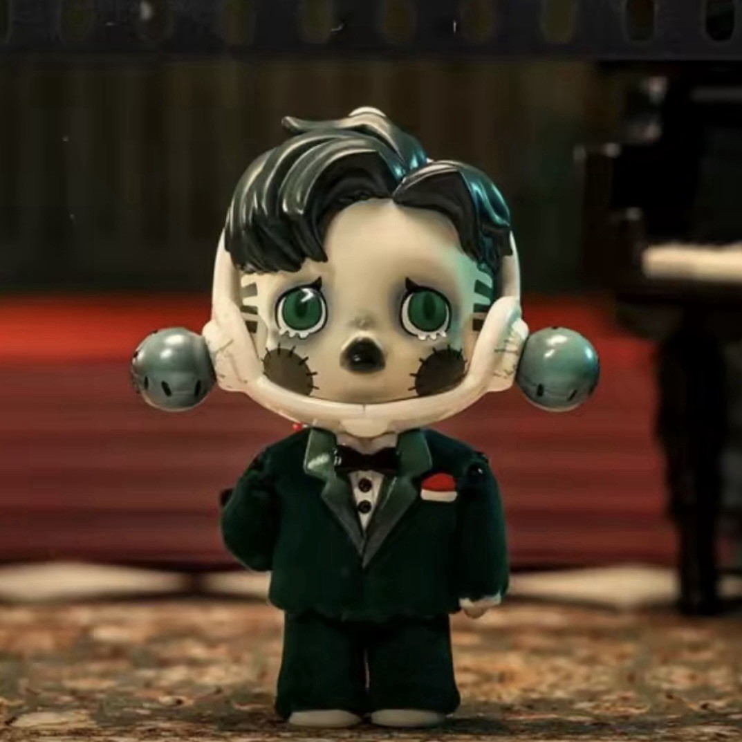 POP MART 🌈AUTHENTIC Skullpanda The Addams Family Series Figure