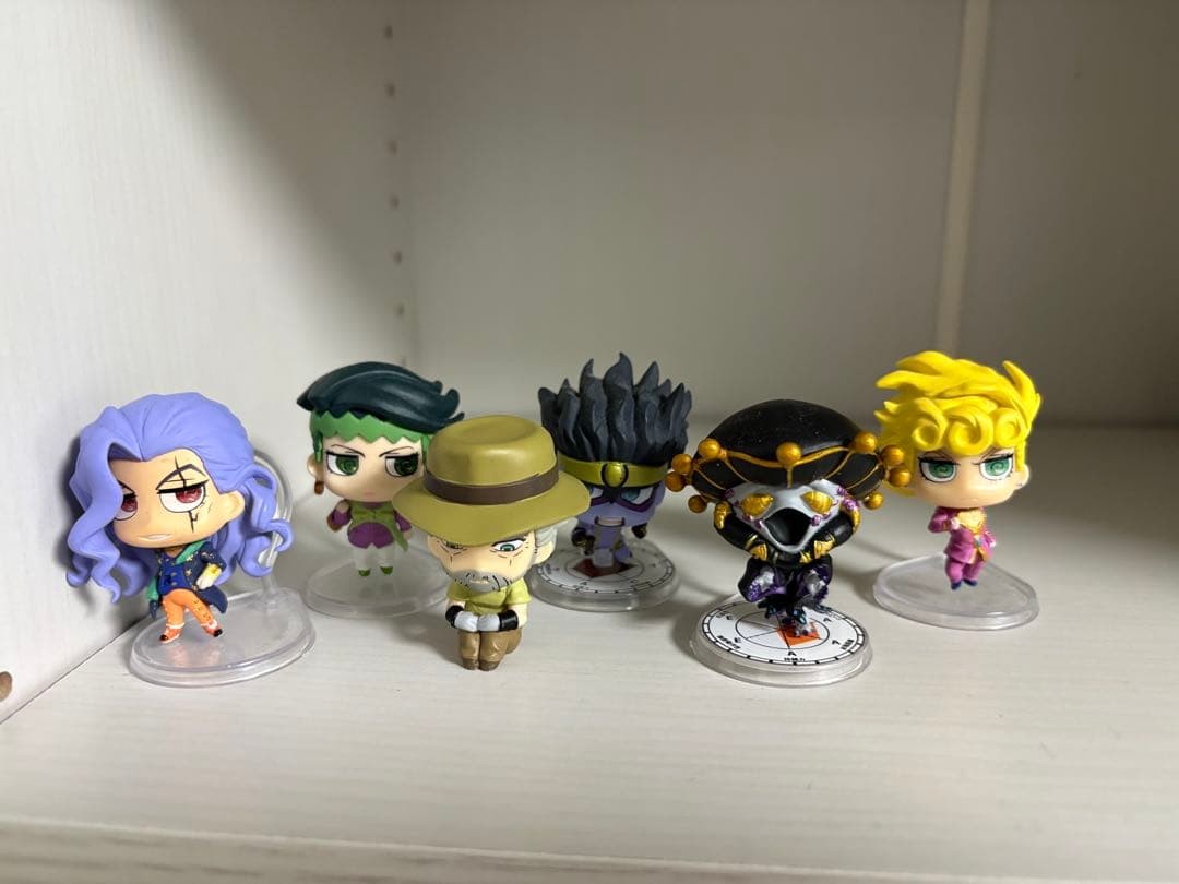 JoJo Cápsula Figura Set Lote Estrella Platino Joseph Joestar Rohan Giorno