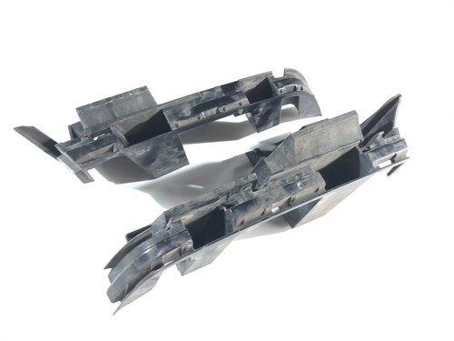 BMW E46 Halterung Rückleuchte Halter 7006824 7006823 links und rechts