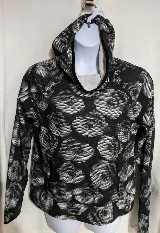 SO Juniors черный/белый цветочный Tech флис толстовка с капюшоном - размер XL - новый с Ярлыками - Изображение 2 из 4