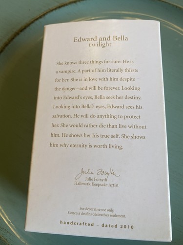 Hallmark Keepsake Twilight Saga Edward & Bella 2010 Christmas Ornament In Box - Picture 2 of 4