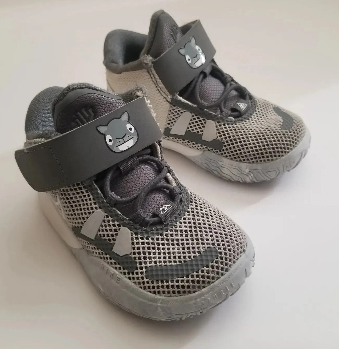 Nike Kyrie SE Chip Toddler Kids Mesh Shoes Size 5C Smoke Gray