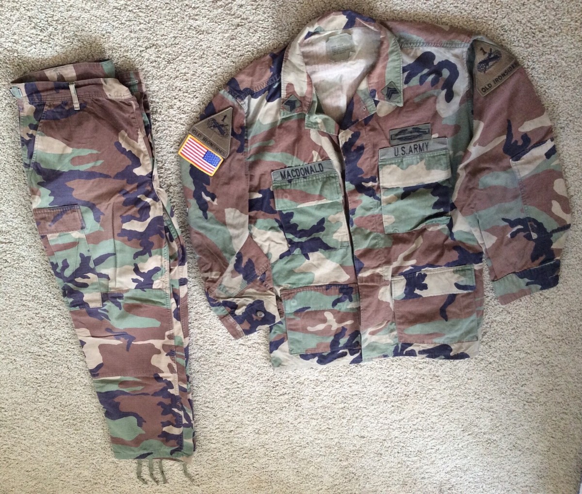 Original Desert Storm - USA Army Uniform with Old Ironside patches 