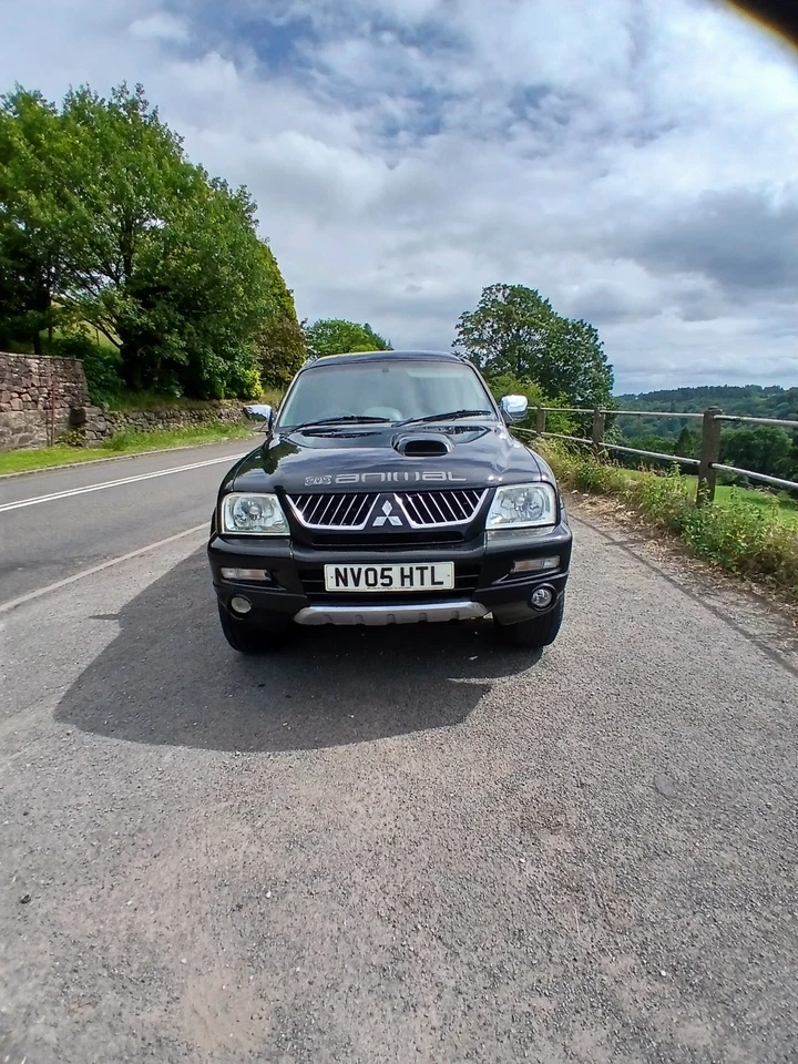 Mitsubishi L200 K74 05 Double Cab Pickup 96.000 miles - Image 2 of 4