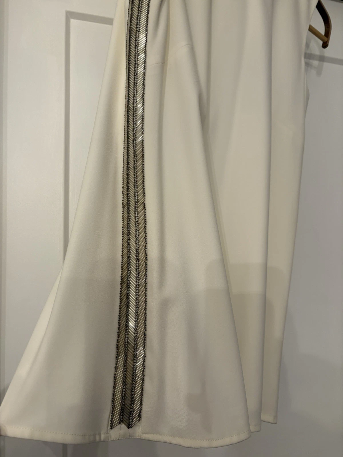 OFF WHITE Mini abito nuovo con etichette BCBG Max Azria onice perline laterali bianco sporco taglia XS *LEGGI*