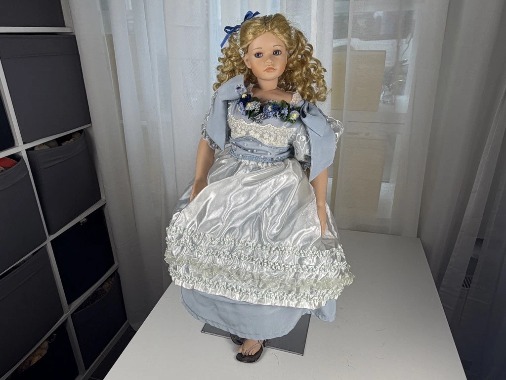 Ute Kase Lepp Porzellan Puppe 80 cm (Gebraucht) in Eichberg für CHF 59