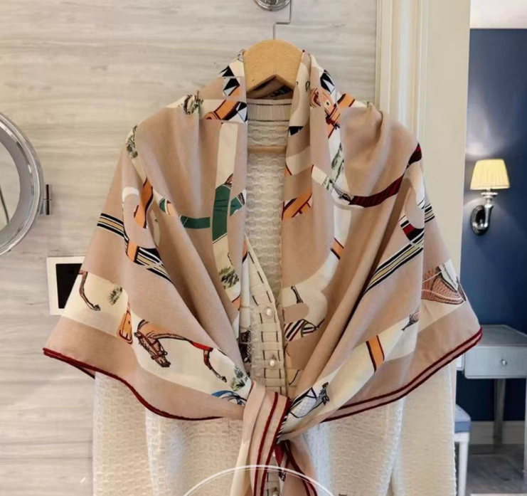 70% cashmere 30% silk Grid Totem double side printed square Wrap shawl 130X130cm