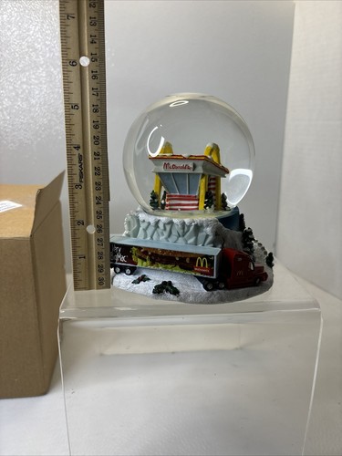 McDonald's Vintage Snow Globe 2006 Very BIG MAC Christmas Restaurant Semi Truck - Picture 9 of 10