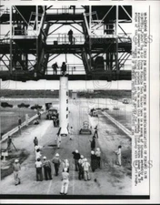 1958 Press Photo Scientists prepare for rocket launch at Cape Canaveral FL