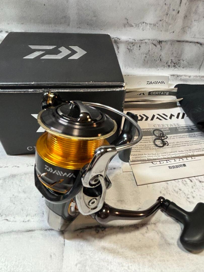 リール DAIWA CERTATE 3012H DAIWA Certate 3012H Spinning Reel Used with Light Gear