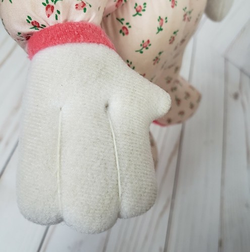 "Muñeco de peluche vintage 14"" Disney Beddy-bye Minnie Mouse Playskool floral rosa pijamas" - Imagen 12 de 13