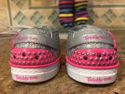 Toppa cavolo bambini dita scintillanti di Skechers con scarpe da schizzo illuminate - Foto 13 di 16