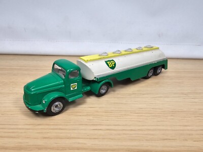 Tekno 434 Ref. 214-1 Volvo Tankbiller BP gron/hvid FUEL TANKER