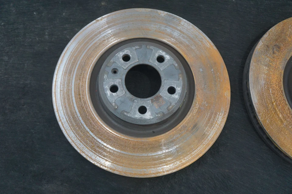 Juego 2 rotores de freno de disco delanteros izquierdo derecho OEM 4M0615301AN Audi S5 B9 2018-2024 Foto 3 de 4