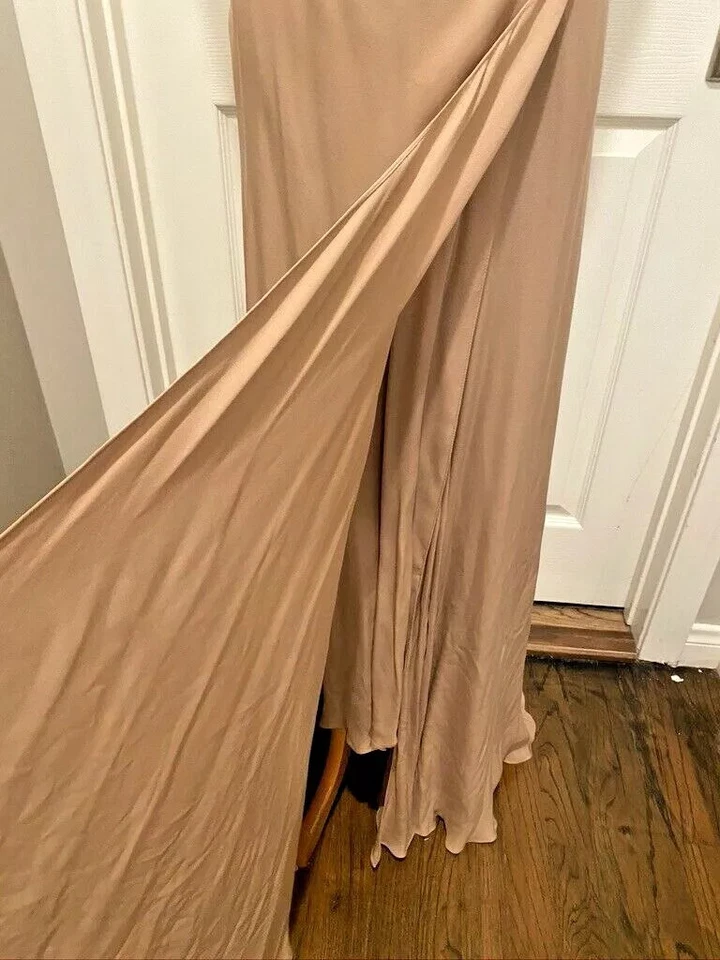 Maxi Vestido Haute Hippie Malva Volantes Delantero Seda Foto 3 de 4