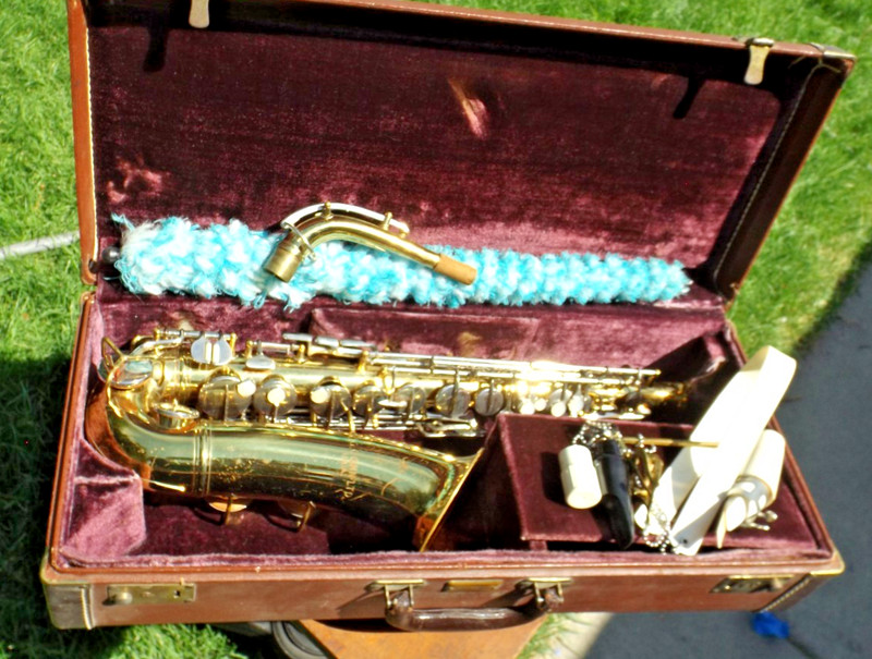 Vintage C.G. CONN Ltd. Saxophone w/ case serial Number 536999