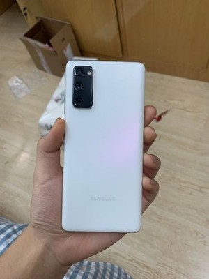 Samsung Galaxy S20 FE 5G G781U1 128GB Fully Unlocked GSM+CDMA Smartphone White