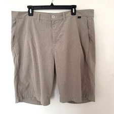 Travis Mathew Beck Tan Beige Golf 4-Way Stretch Lifestyle Sport Shorts Sz 40