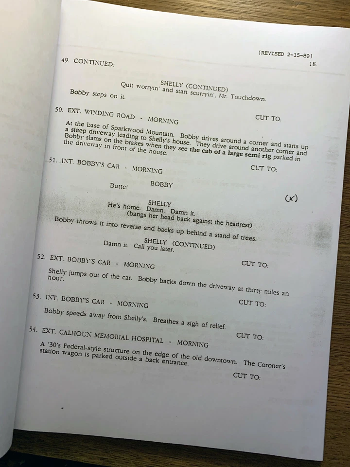 TWIN PEAKS TV PILOT SCRIPT (FEB 1989) ~ MARK FROST & DAVID LYNCH *REPRODUCTION* - Image 4 of 4