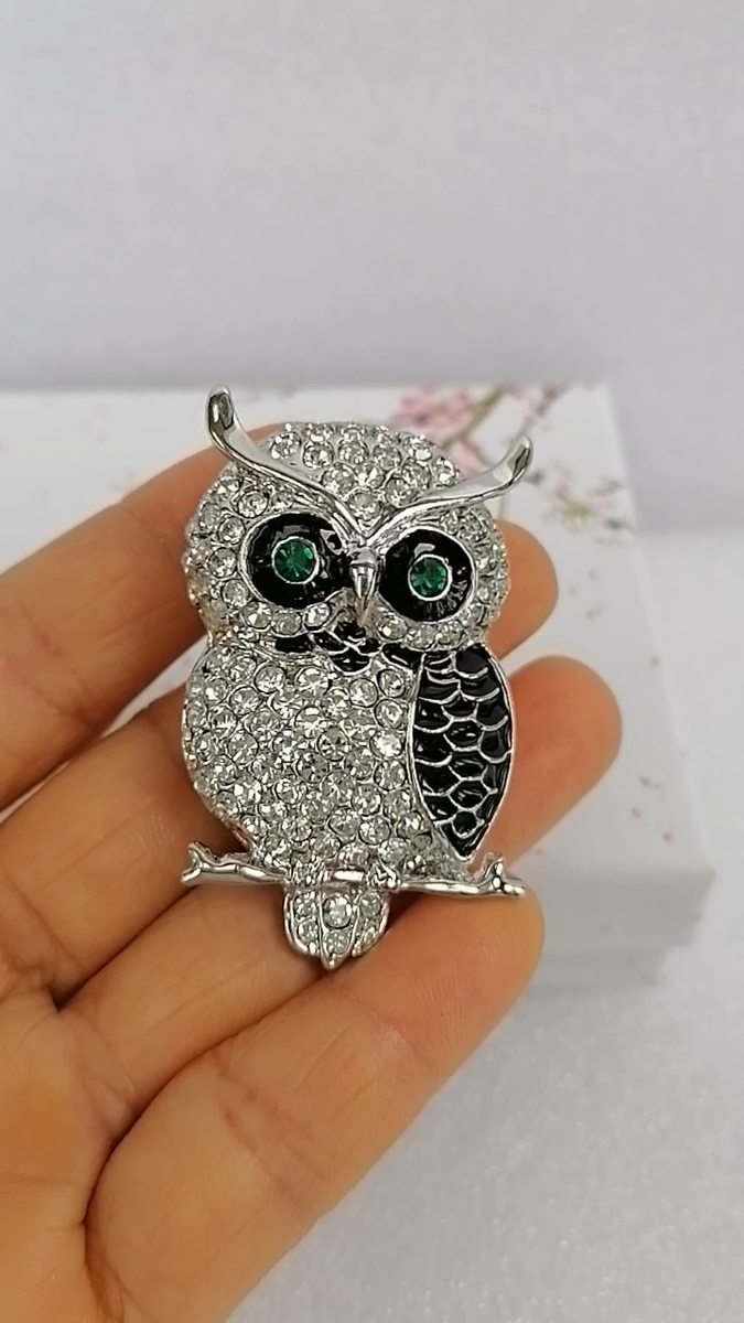 Animal Bird Owl Brooch Pin Clear Rhinestone Crystals Pendant