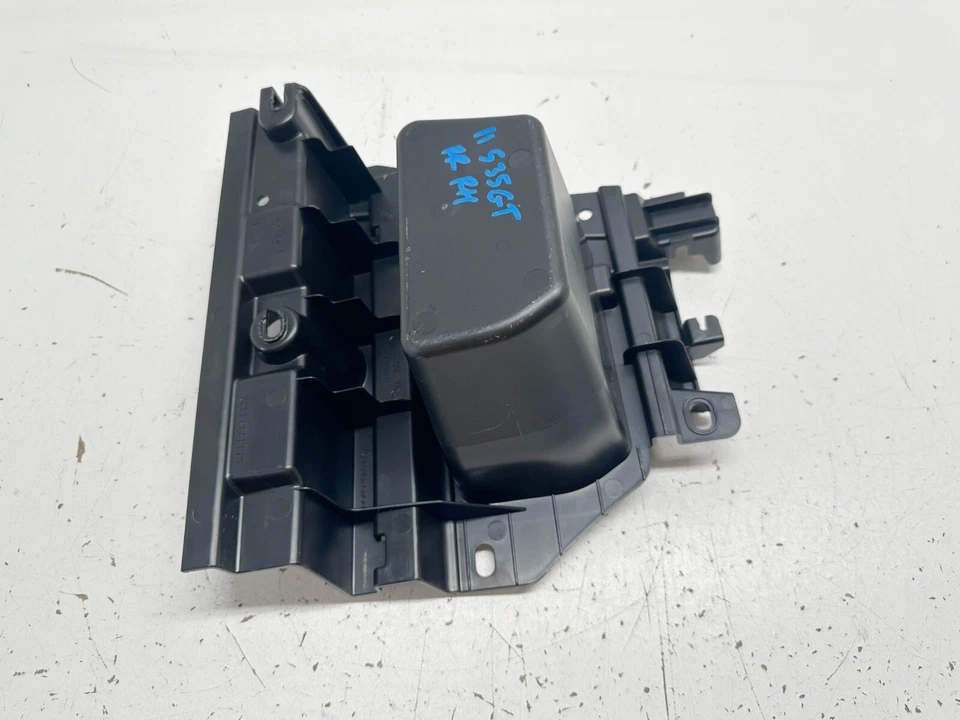 H30850 2010-2013 BMW 535i GT 550i GT MALETERO EMBELLECEDOR APARTAMENTO CONTENEDOR DE ALMACENAMIENTO DERECHO OEM Foto 3 de 4