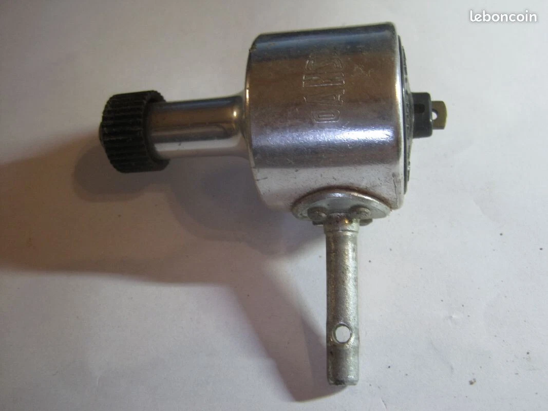 Ancienne dynamo pour vélo - France