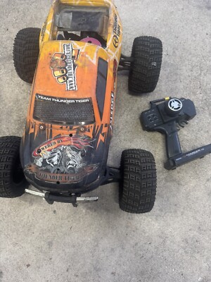 Thunder Tiger Sledge Hammer S50 Team Associated Mgt 8.0 Nitro Monster Truck Rc